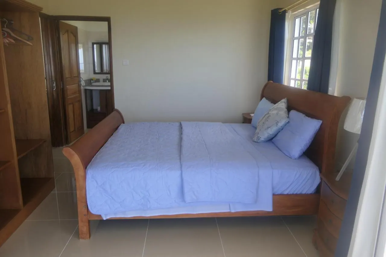 Tropical Garden Self Catering Villa Victoria Feriehus