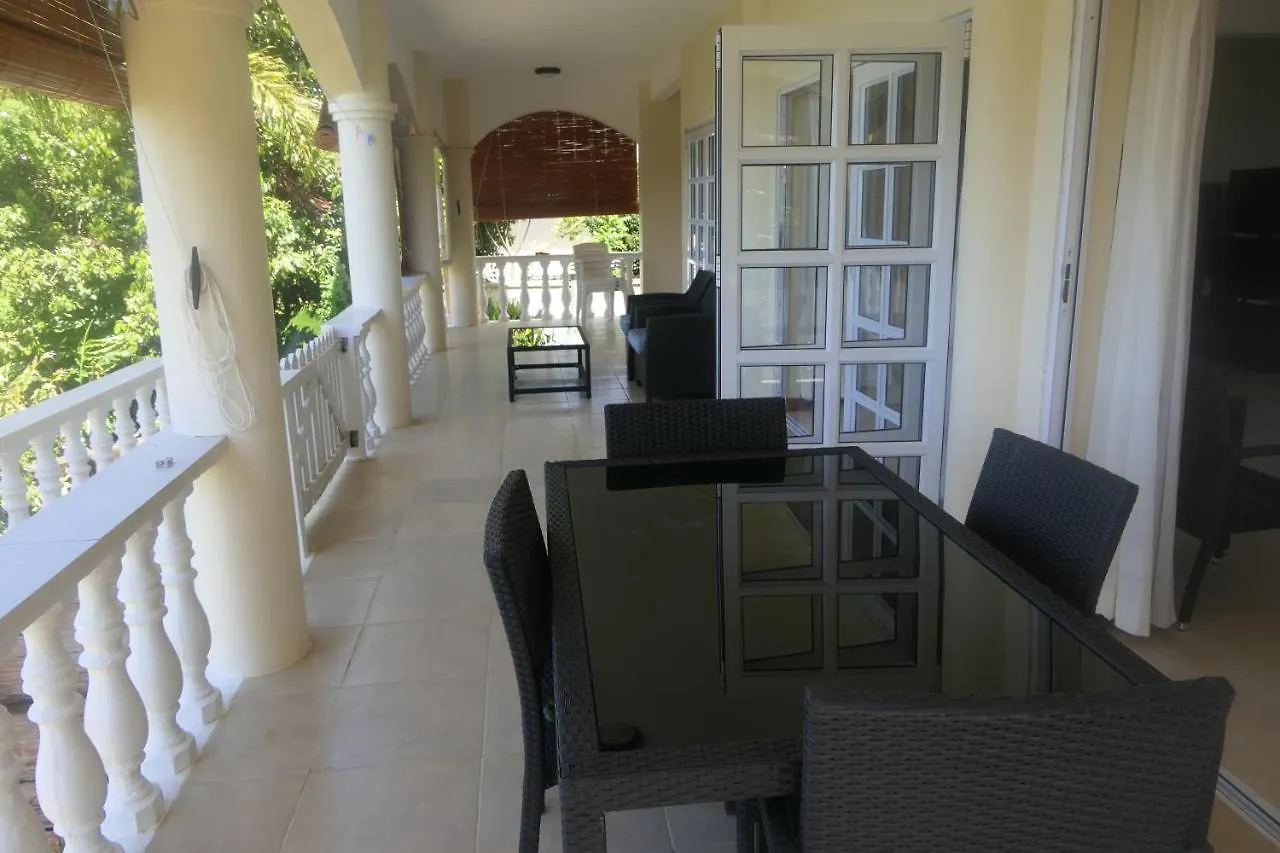Feriehus Tropical Garden Self Catering Villa Victoria Seychellerne